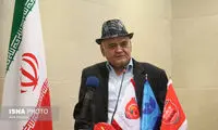 اکبر عبدی در مراسم رونمایی از پیراهن جدید پرسپولیس
