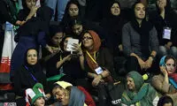 عکس: بازیگران زن سینما تماشاگر والیبال