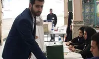 حضور عروس و داماد رشتی در انتخابات