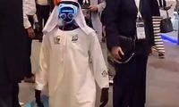 حضور یک ربات چینی با لباس عربی در نمایشگاه جیتکس