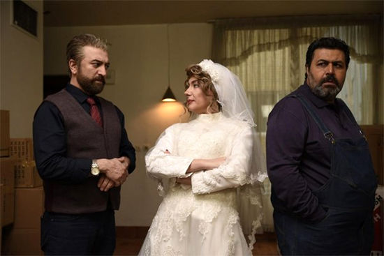 هانیه توسلی در لباس عروس کنار مجید صالحی
