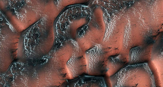 نمایی حیرت انگیز از بارش برف در مریخ