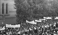 آلبوم نایاب از تظاهرات زنان و مردان حزب توده در تهران