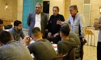 دیدار مدیرعامل پرسپولیس با سرخپوشان در اردوی دربی