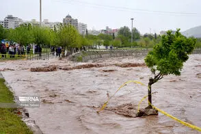 هواشناسی برای مناطق هشدار سیل و طوفان داد