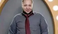 مازیار لرستانی: شراره رخام برای تغییر جنسیت کمکم کرد
