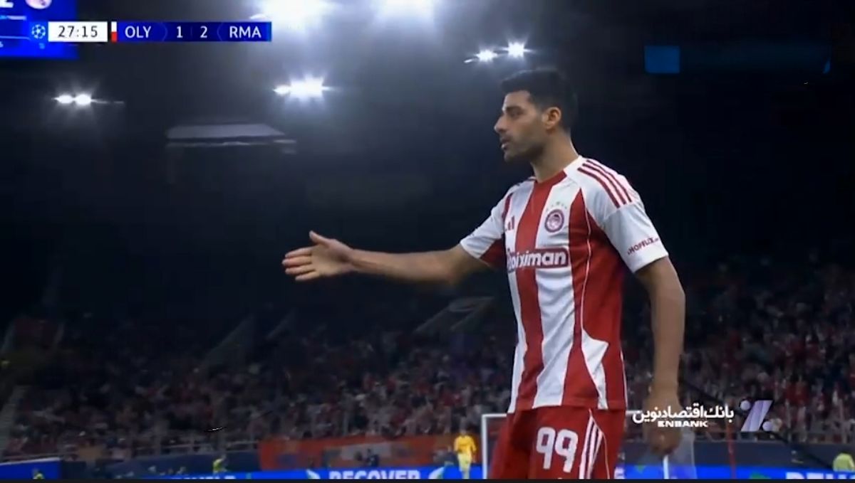 لحظه ورود طارمی به زمین مسابقه با رئال مادرید