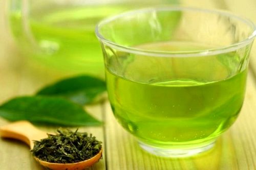 چگونه با چای سبز دهانشویه درست کنیم؟