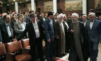 فریاد مخالفان و موافقان در حضور روحانی