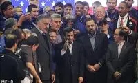 عکس یادگاری آمریکایی‌ها با احمدی نژاد!