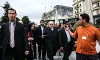 عکس: پیاده روی ظریف بعد از مذاکرات عصر