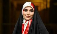 ژست‌های مژده لواسانی در جشن ‌امضای کتاب 