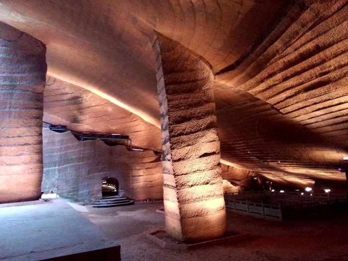 راز غار باستانی لانگیو در چین