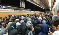 ساندویچ کالبد و تن در مترو دروازه دولت