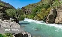 نشت آلودگی نفتی به رودخانه کرج