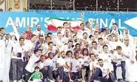 اهتزاز پرچم ایران توسط نکونام +عکس