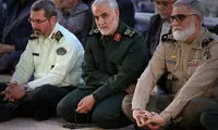سردار سلیمانی در مرقد امام راحل
