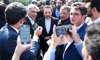 واکنش واعظی به شعارها در استقبال از روحانی