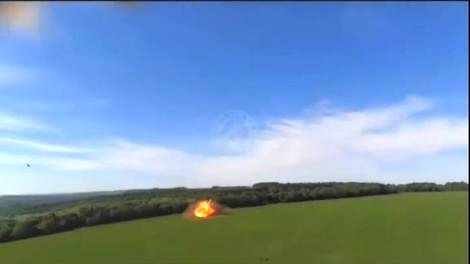 لحظه هولناک سقوط هواپیمای سوخو-۲۵ روسی