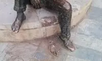 تکلیف کفش سرقتی مجسمه تناولی چه می‌شود؟