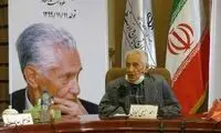 سمیعی گیلانی شمع تولد صدسالگی را فوت کرد