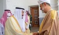 ملک سلمان و سلطان عمان، نشان رد و بدل کردند