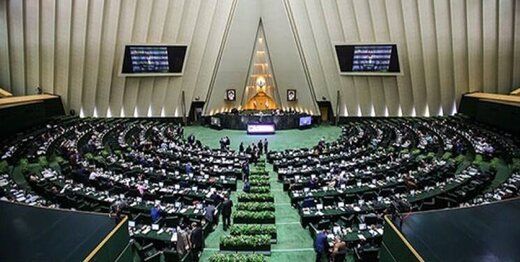 حمله یک نماینده مجلس به خاتمی و روحانی