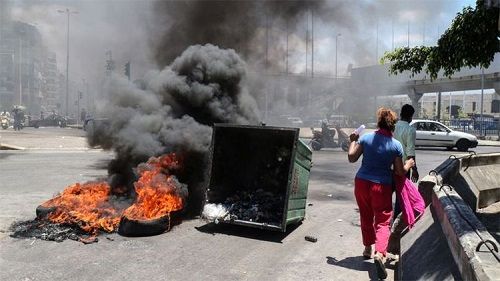 اعتصاب سراسری در لبنان در پی کمبود بنزین