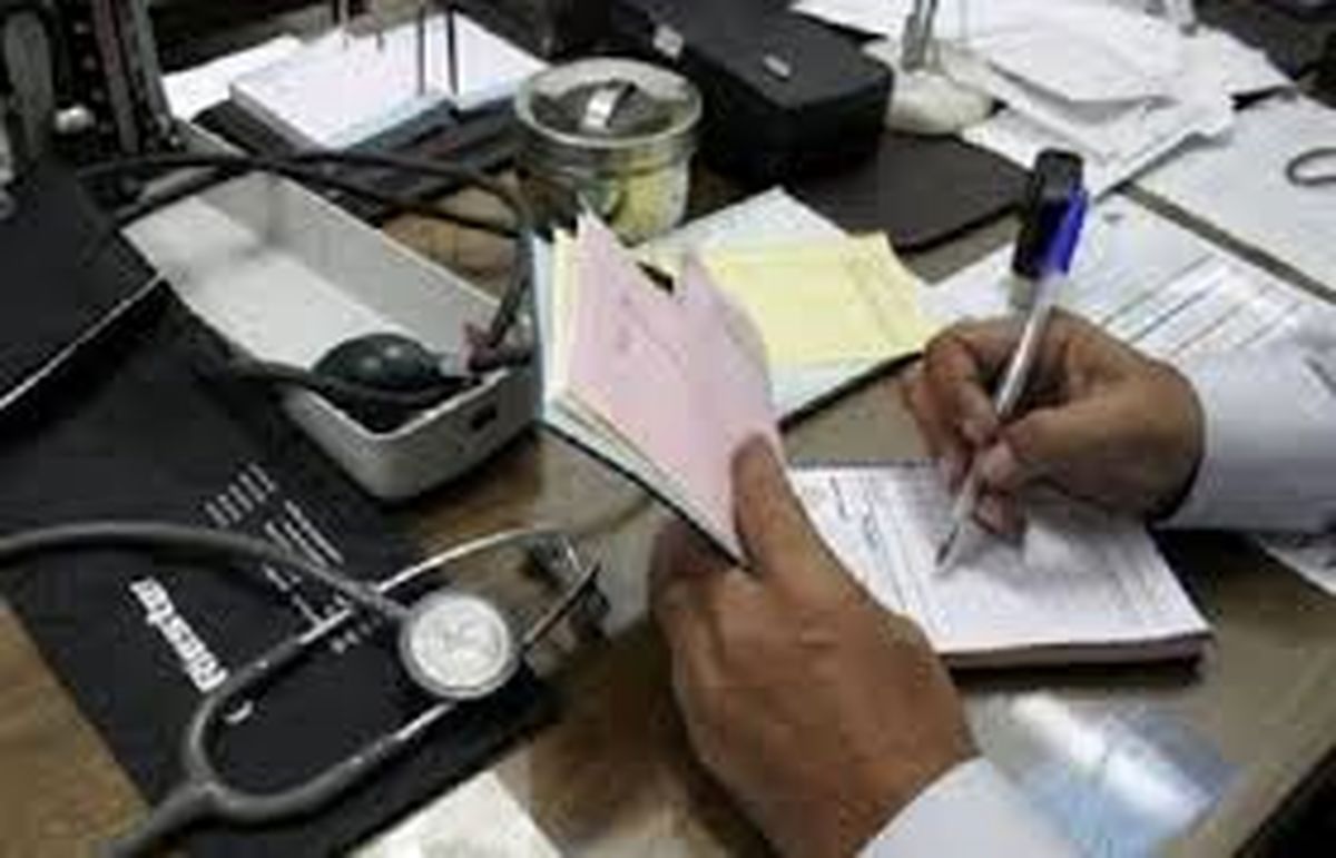 وضعیت باورنکردنی بهداشتِ مطب یک دکتر در تجریش