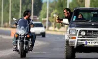 گشت‌وگذار موتورسواری کامبیز دیرباز و پژمان بازغی