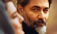 قاب‌ دونفره پارسا پیروزفر و هدی زین‌العابدین در یک نمایشگاه