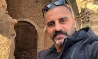 قابی عاشقانه از آقای بازیگر مشهور در کنار همسر و پسرش