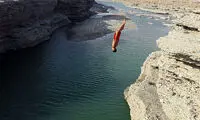 شیرجه مرد 47ساله در آبشار گلستان، جانش را گرفت