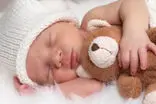 ۵ اشتباه رایج که خواب شبانه نوزاد را مختل می‌کند