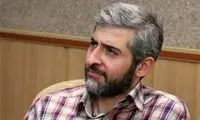 عکسی دیده نشده از داماد رهبر شهید در یک سفر دانشجویی