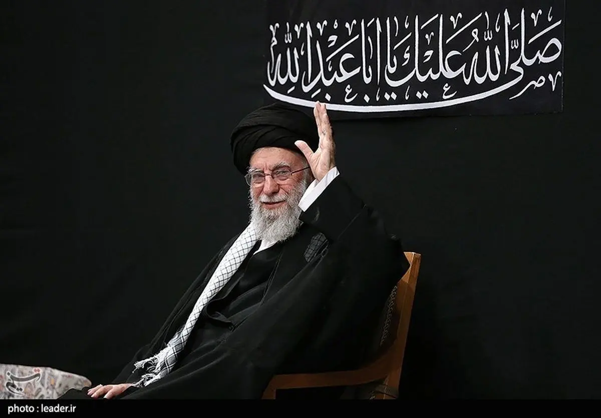 خواستگاری تلفنی رهبر انقلاب برای پسر یک شهید
