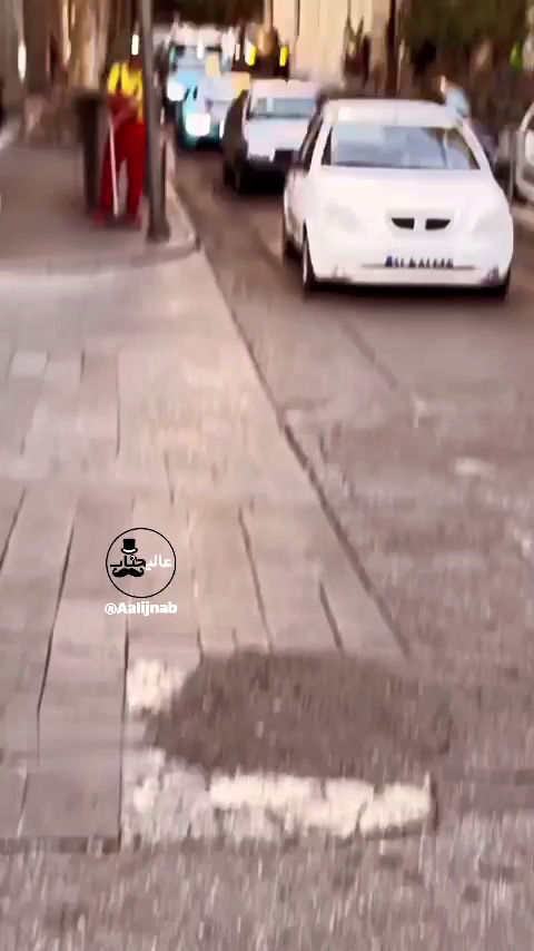 جولان دو BMW میلیاردی با رنگ خاص در خیابان‌های تهران!