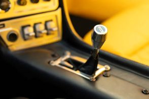 خودرویی که کابینش شبیه یک اثر هنری است!