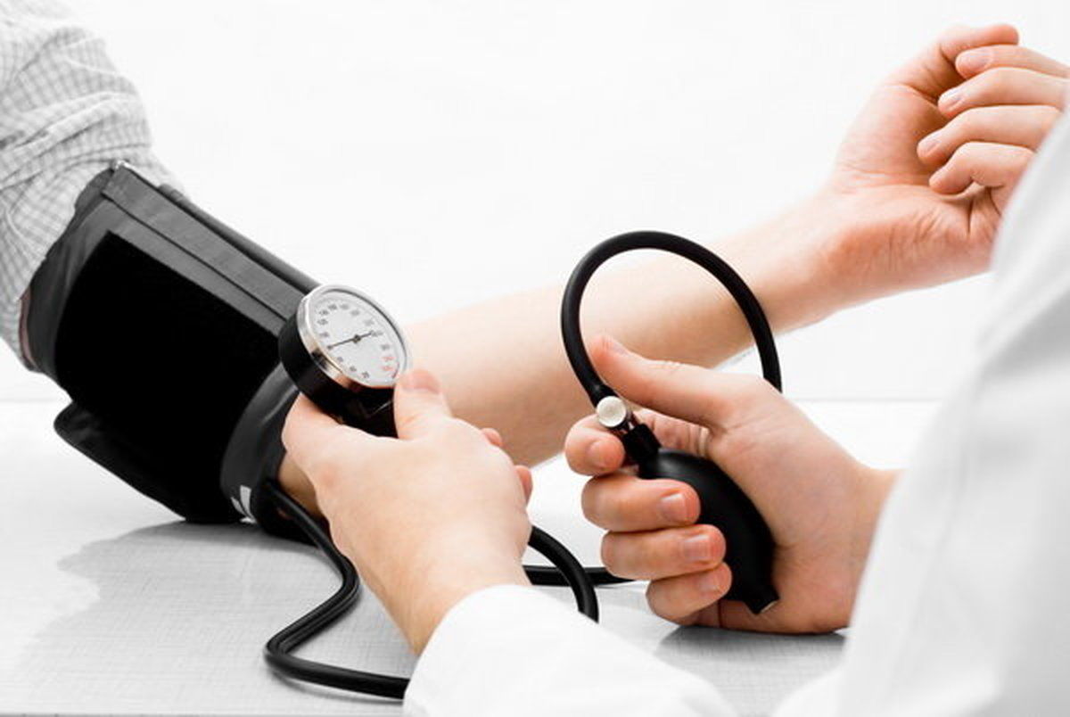 ۵ دمنوش طبیعی برای کاهش فشار خون بالا