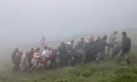 مراحل پایانی امدادرسانی به حادثه سقوط بالگرد