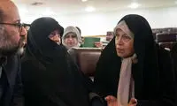 حضور فائزه هاشمی در مراسم بزرگداشت اشرف بروجردی