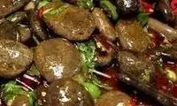ویدیو باورنکردنی از سنگ خوردن چینی‌ها 