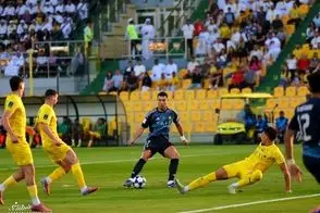 کریستیانو رونالدو بعد از صعود قرار گذاشت!