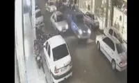 لحظه فرار هولناک نیسان از دست پلیس