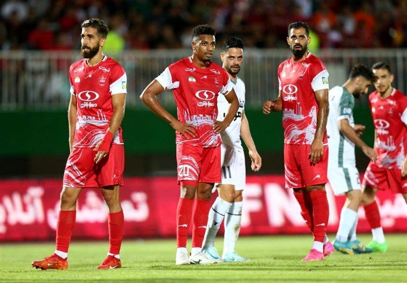 پرسپولیس انتقال بازیکنانش به یک تیم را ممنوع کرد