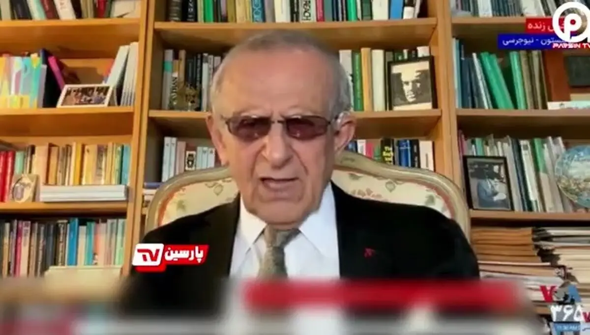امیراحمدی در صدای آمریکا: مراکز خرید ایران مملو از جمعیت هستند
