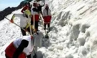 تصویری از کشف جسد دو کوهنورد در ارتفاعات لرستان
