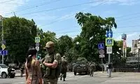 تصویر جنجالی زنی که جلوی نیروهای واگنر ایستاد