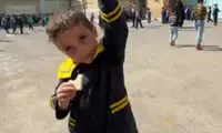 تنها انگیزه‌ش برای مدرسه اومدن زنگ تفریحه