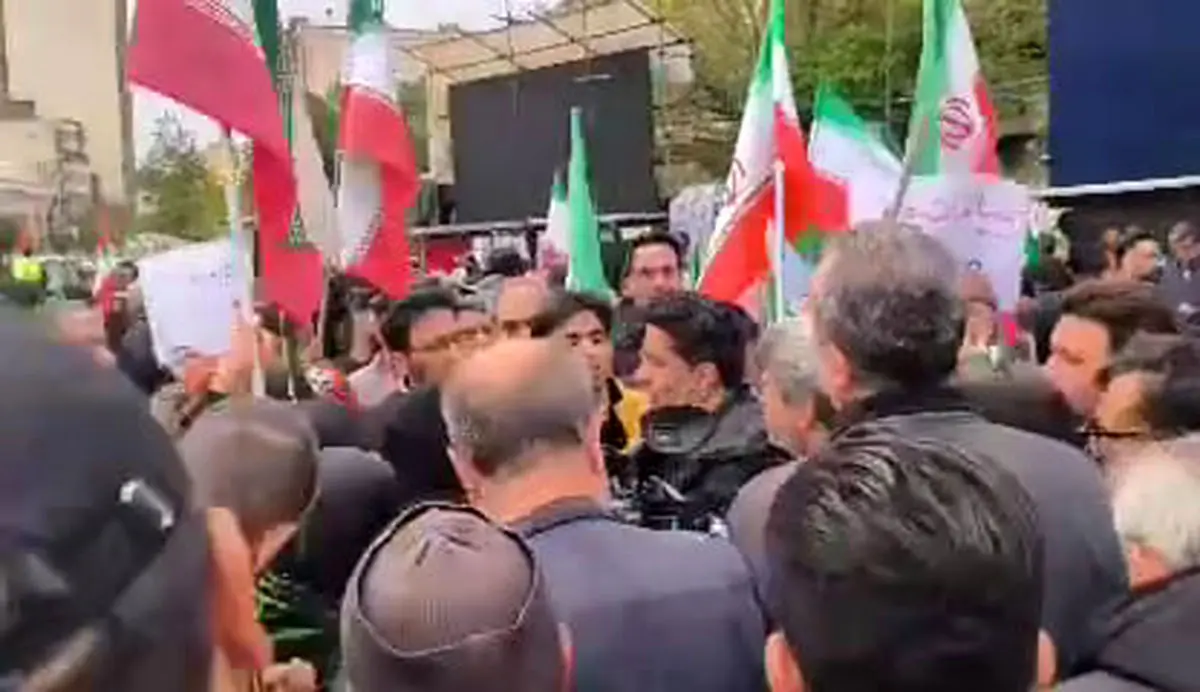 ویدئو برگزاری تجمع علیه آتش بس در میدان انقلاب